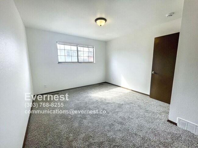 Building Photo - 2333 W 17th St