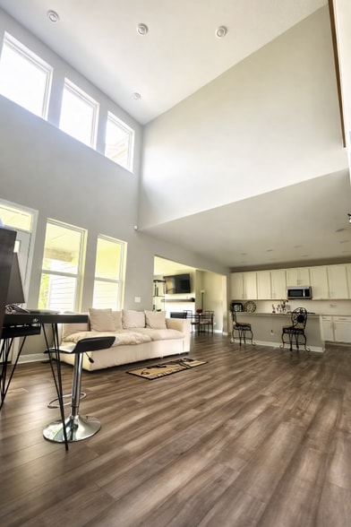 Building Photo - 10308 Caribou Ct