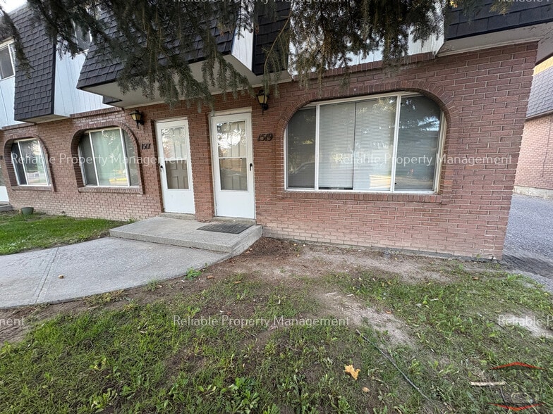 Primary Photo - 1519 Laprele St