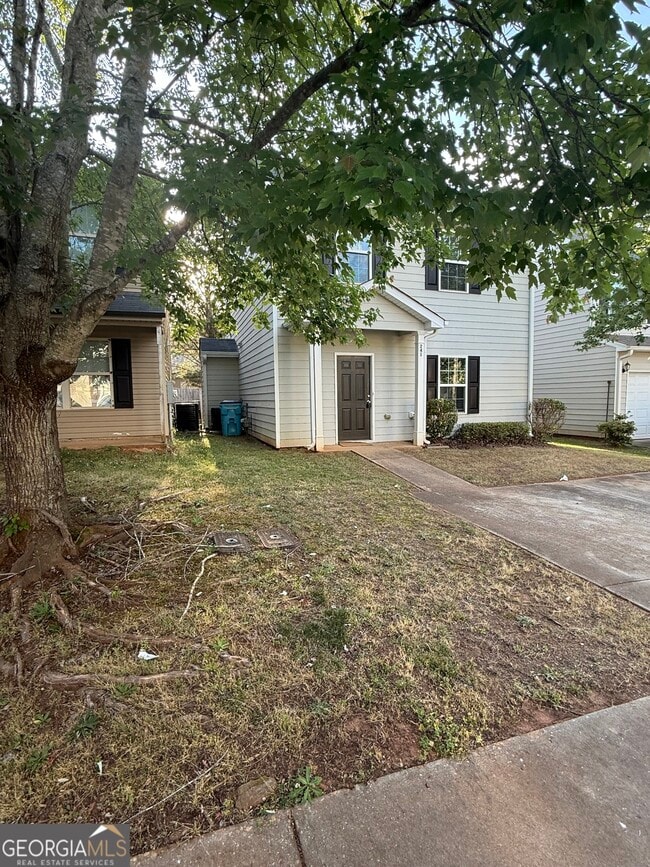 Building Photo - 241 Coral Cir