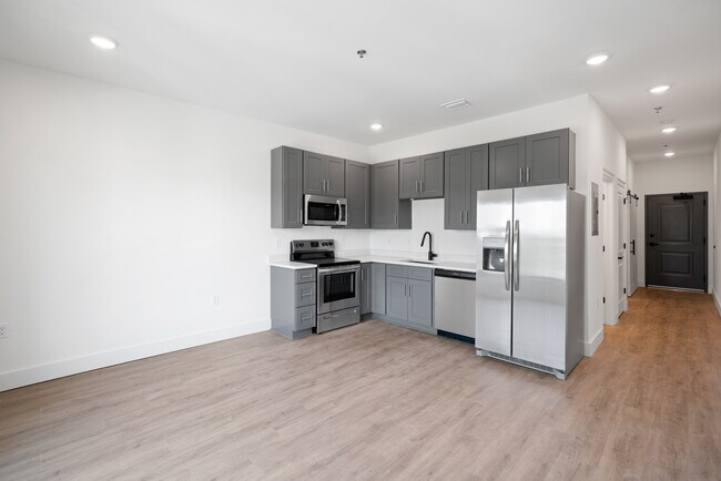 Building Photo - 1812 Old Shell Rd