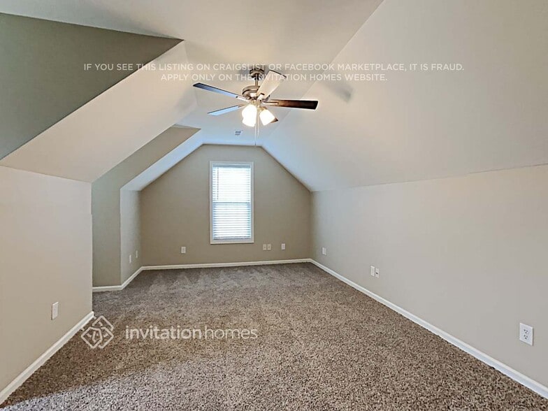 Building Photo - 729 Summey Farm Dr