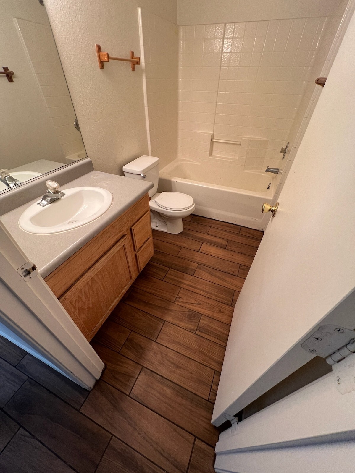 Building Photo - 3378 Iroquois Dr