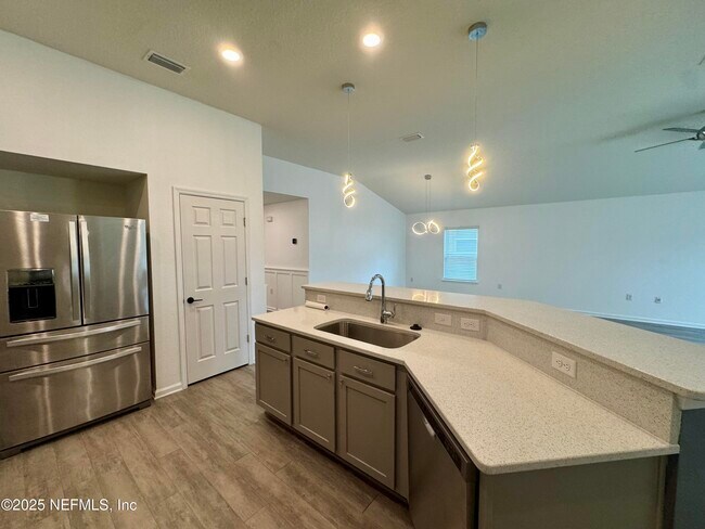 Building Photo - 14916 Durbin Cove Way