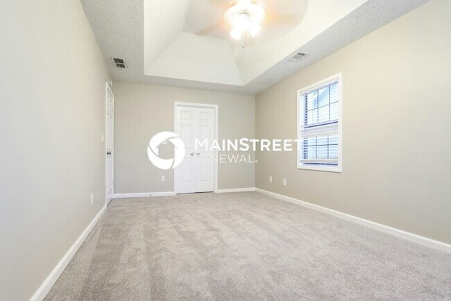 Building Photo - 3 Bedroom Pet-Friendly Home in Stone Mountain, GA with Main Street Renewal