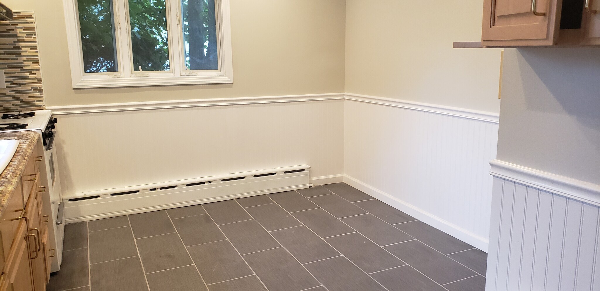 Building Photo - 54 Lambert St