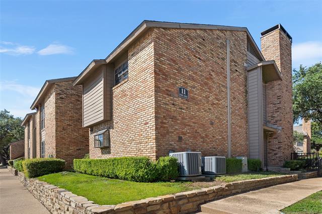 Building Photo - 15221 Berry Trail
