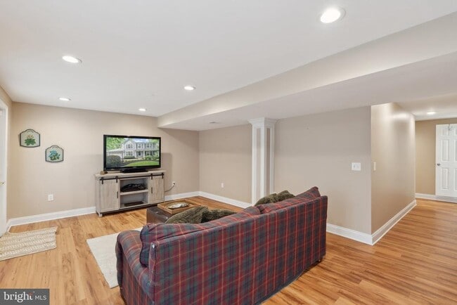Building Photo - 10719 Sugar Meadow Dr