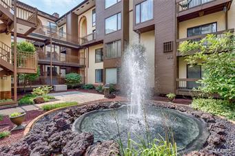 Building Photo - 250 S Brentwood Blvd
