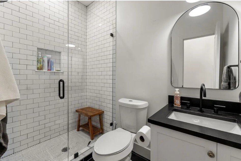 Building Photo - 4501 N Highland Ave