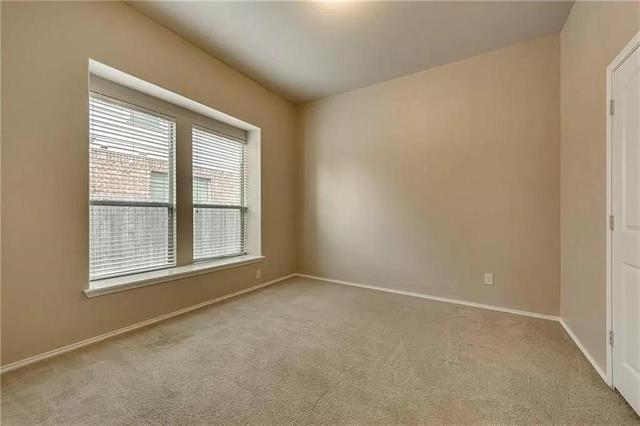 Building Photo - 914 Mangrove Dr