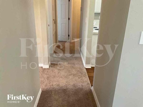 Building Photo - 1242 Summit Oaks Dr E