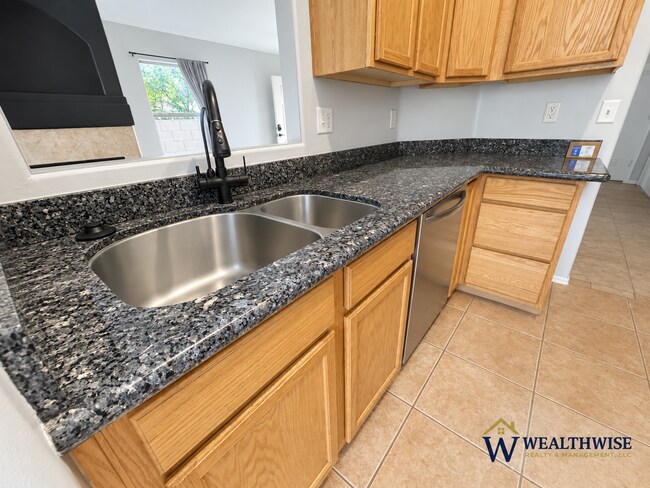 Building Photo - Mountain Views, Large Office/Den & Whole-Home Water Purification — Eagle Crest Ranch