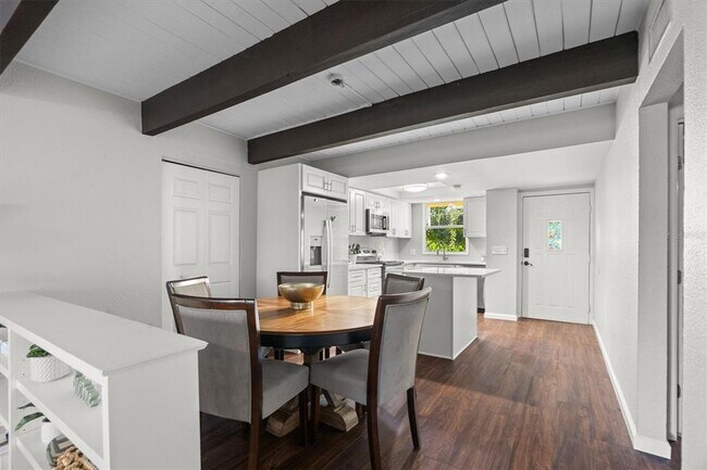 Building Photo - 784 E Michigan St