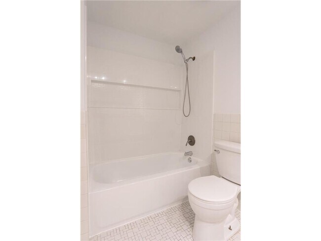 Building Photo - 7740 Arlington Ave N