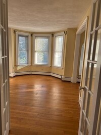 Building Photo - 114 Byron St