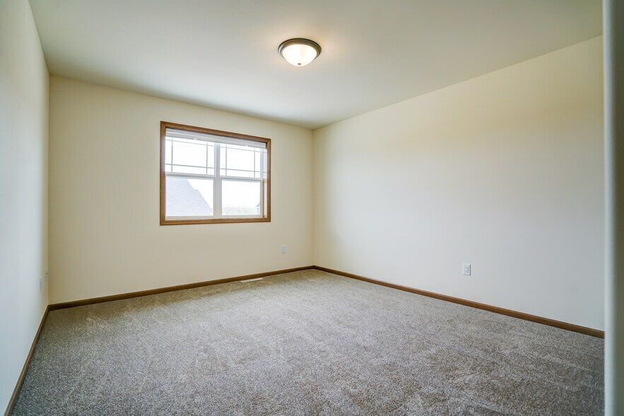 Building Photo - 445 Odyssey Ct