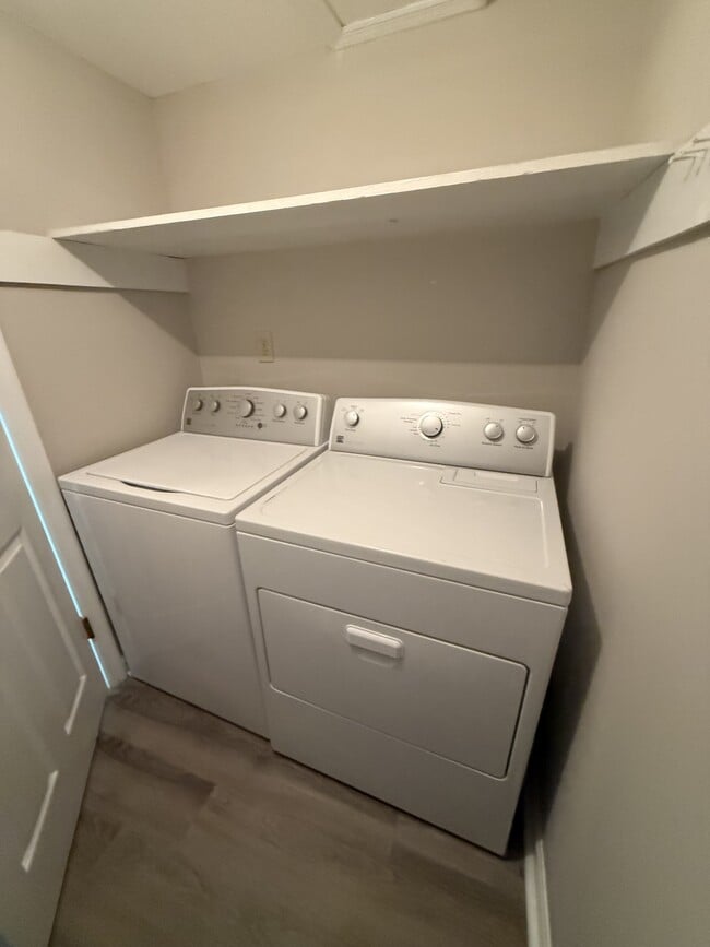 Building Photo - 117 Brightwood Cir