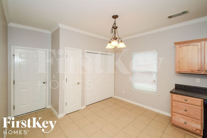 Building Photo - 6448 Southern Trace Dr