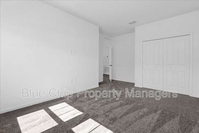 Building Photo - 2096 Shaggy Fisher Dr