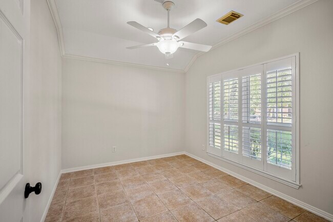 Building Photo - 15 Heron Hollow Ct