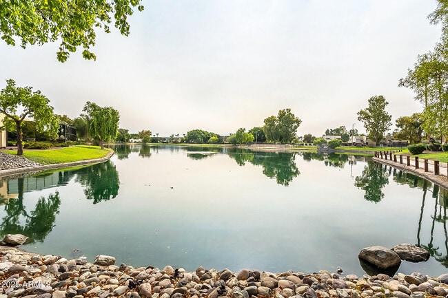 Building Photo - 11026 N 28th Dr