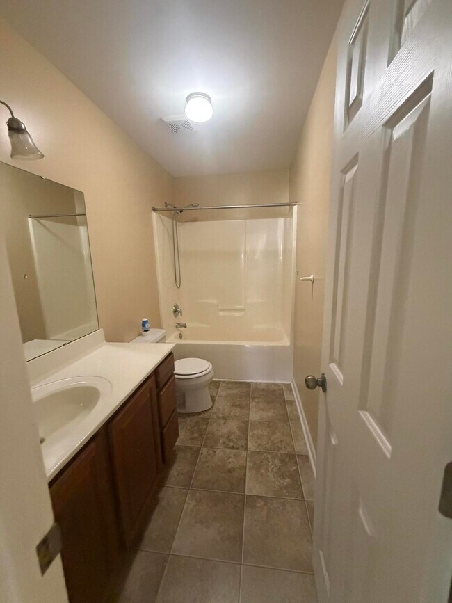 Building Photo - 575 Batty Way