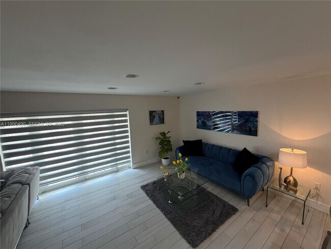 Building Photo - 7431 SW 163rd Pl