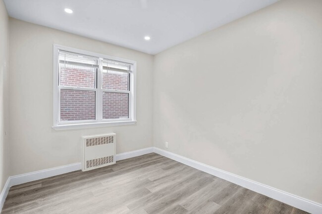 Building Photo - 7013 35th Rd