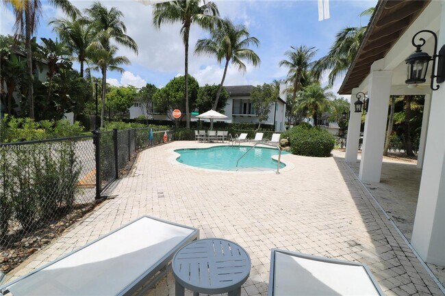 Building Photo - 7961 SW 110th Ter