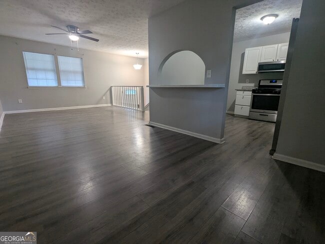 Building Photo - 2153 Cherokee Valley Cir