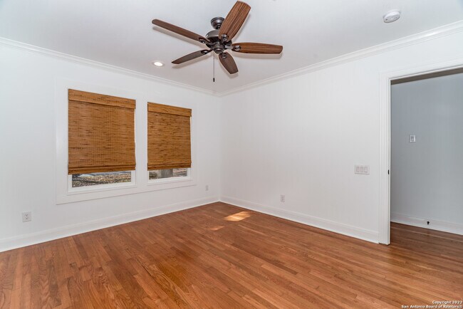 Building Photo - 351 Redwood St