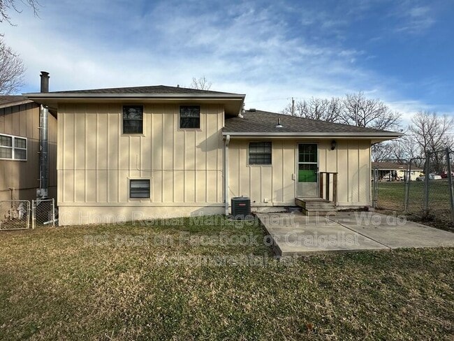 Building Photo - 124 N Garfield St