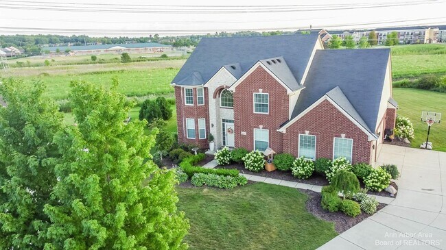 Building Photo - 815 Atherstone Dr