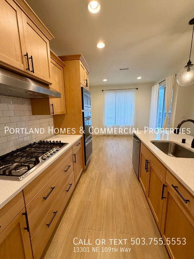 Building Photo - 13301 NE 109th Wy