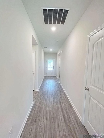 Building Photo - 629 Correns Ln