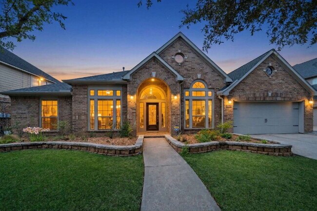 Building Photo - Move-in Ready!  Beautiful Perry Home One Story Home!