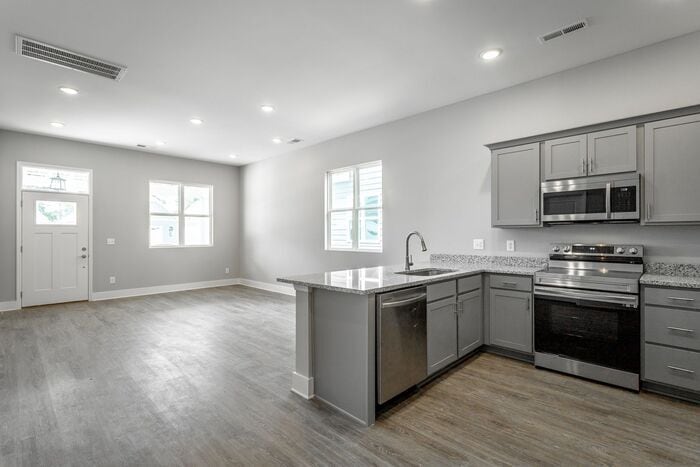 Building Photo - 5325 Audreys Pl