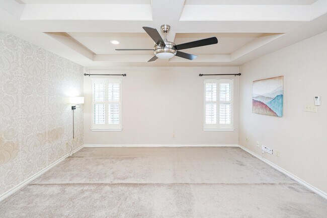 Building Photo - 402 Cayman Ct