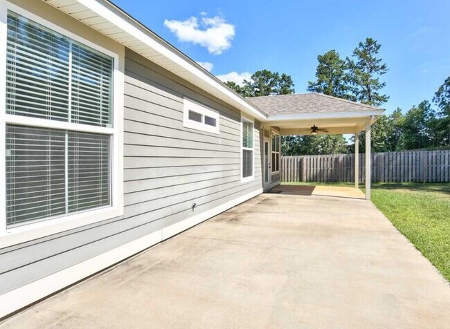 Building Photo - 5869 Halleck Ct