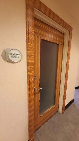 Building Photo - 253 NE 2nd St