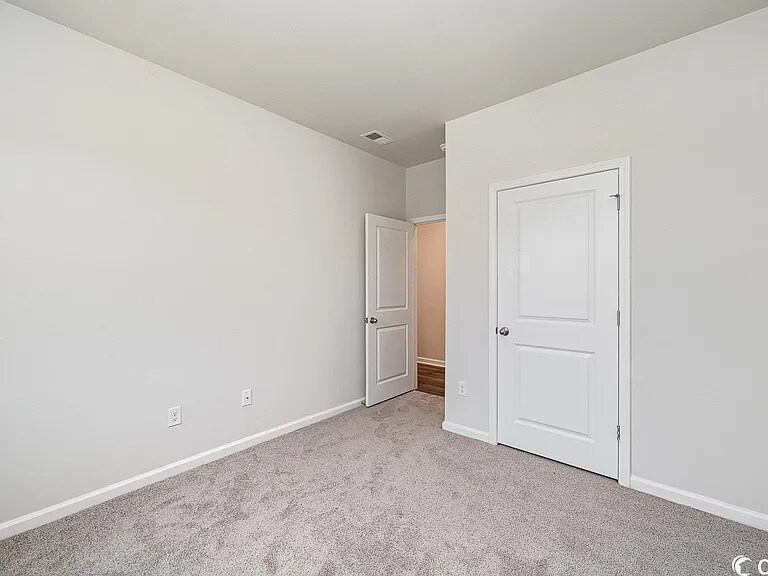 Building Photo - 170 Cassina Dr
