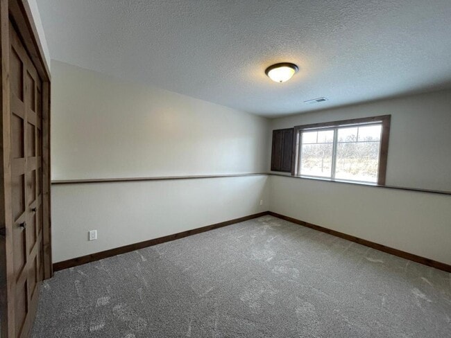 Building Photo - 1232 45th Ave NE