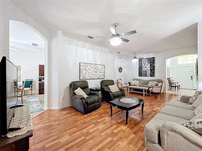 Building Photo - 4729 Spindletree Ln