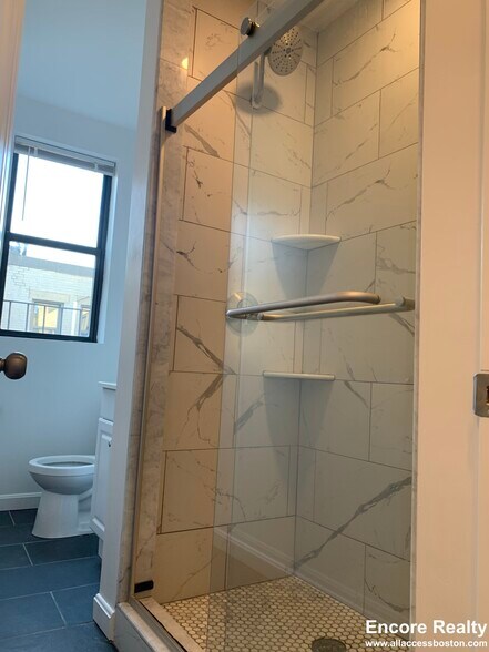 Building Photo - 29 Peterborough St