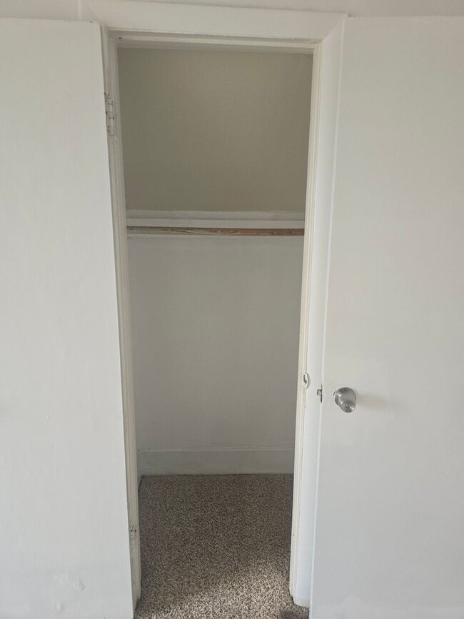 Building Photo - 2 Bed 1 Bath in North Park