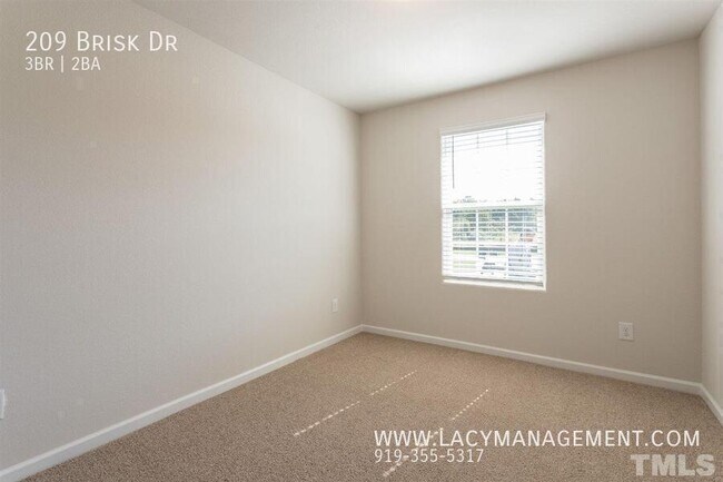 Building Photo - 209 Brisk Dr