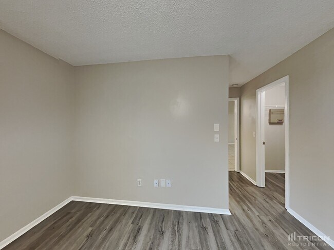 Building Photo - 12765 Ohio Woods Ln