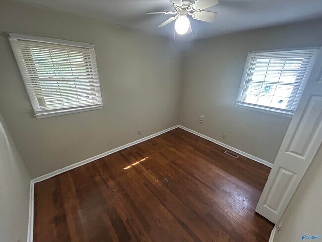 Building Photo - 4742 Bluehaven Dr NW