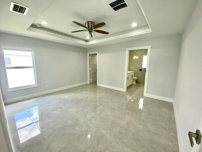 Building Photo - 5807 Raintree Trail